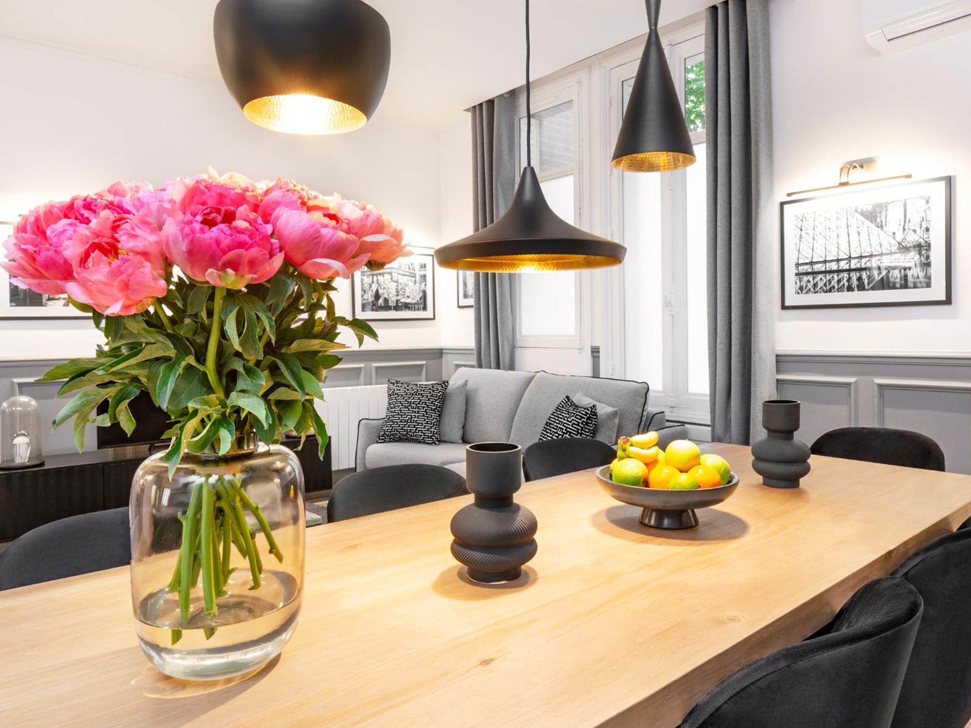 Livinparis - Luxury A/c 4 Bedrooms Auteuil Eiffel Tower Apartment